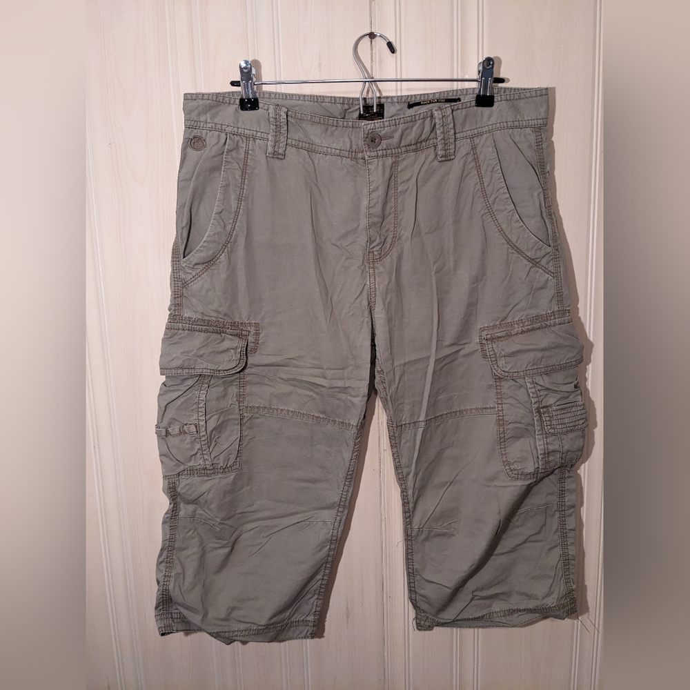 s.Oliver Men’s Cargo Capris Pants Size L Khaki Casual Outdoor Utility